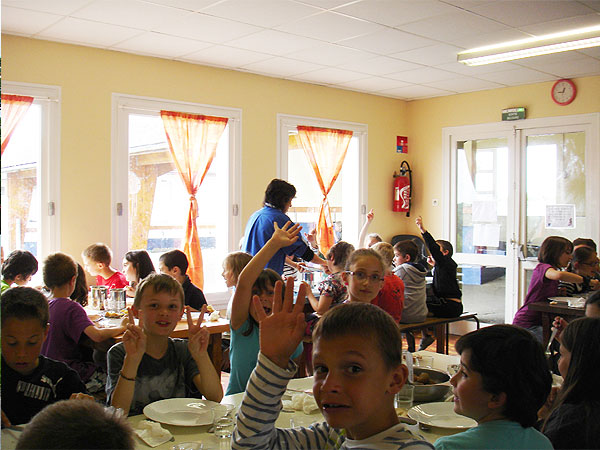 Repas-Cantine-1